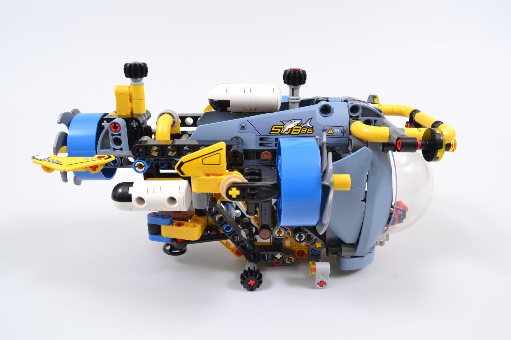 LEGO Technic 42201 Deep Sea Research Submarine 5 1024x683