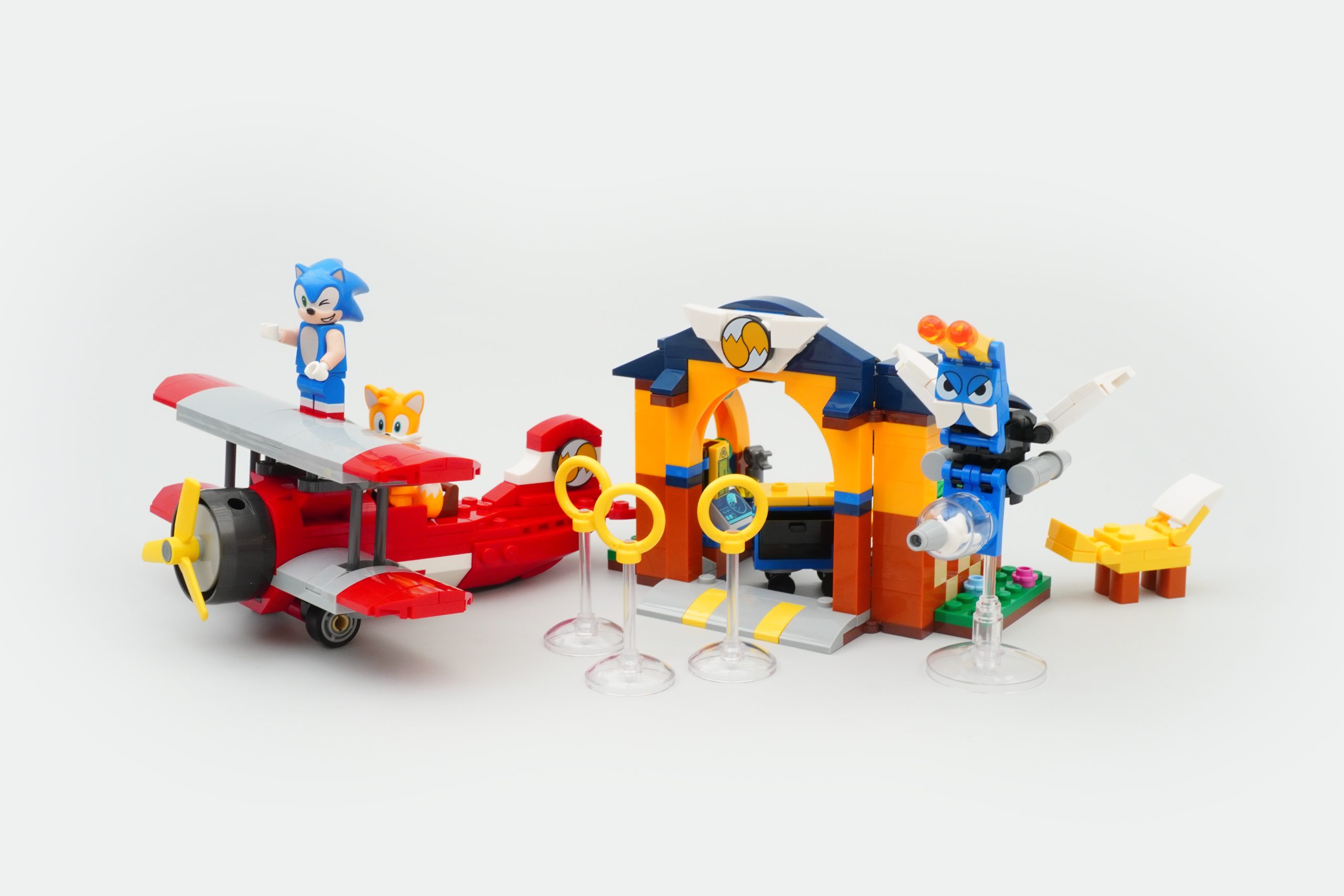LEGO Sonic the Hedgehog 76991 Tails Workshop and Tornado Plane review 41 scaled