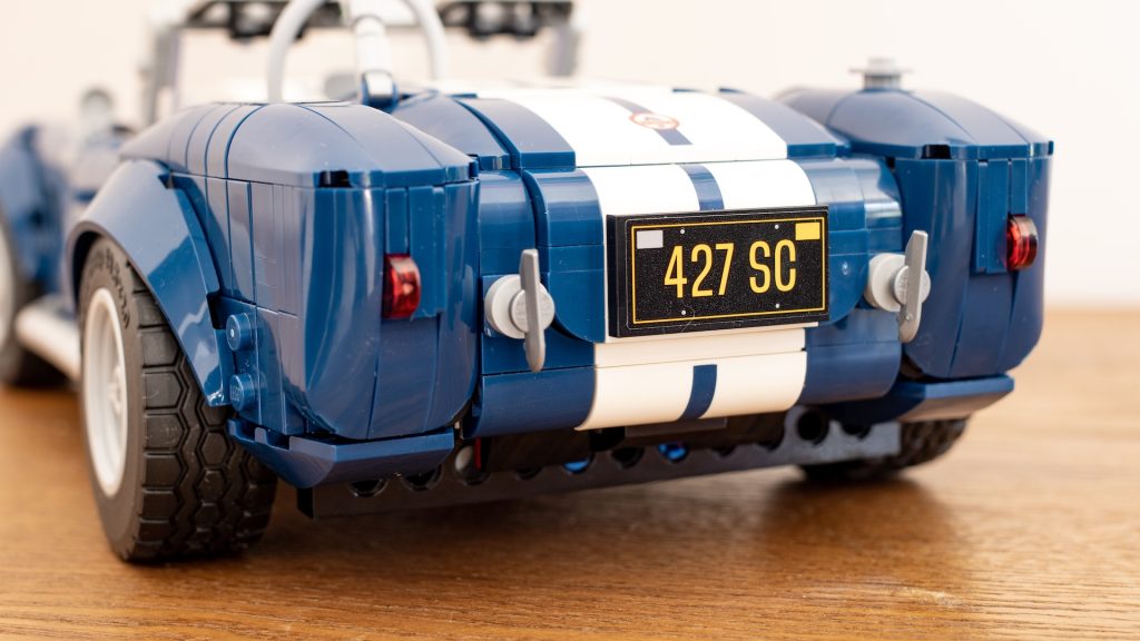 LEGO ICONS Shelby Cobra 427 SC 10357 n 1024x576