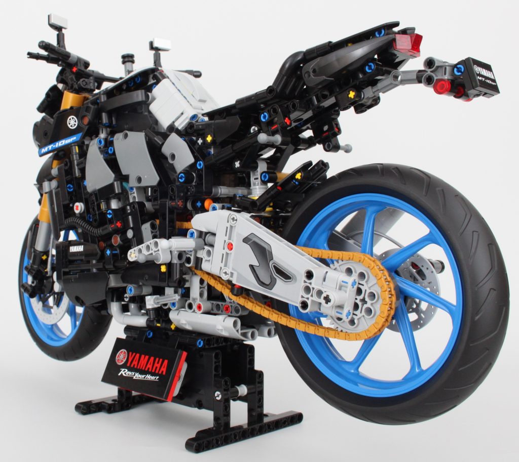 LEGO Technic 42159 Yamaha MT 10 SP review 8 1024x912