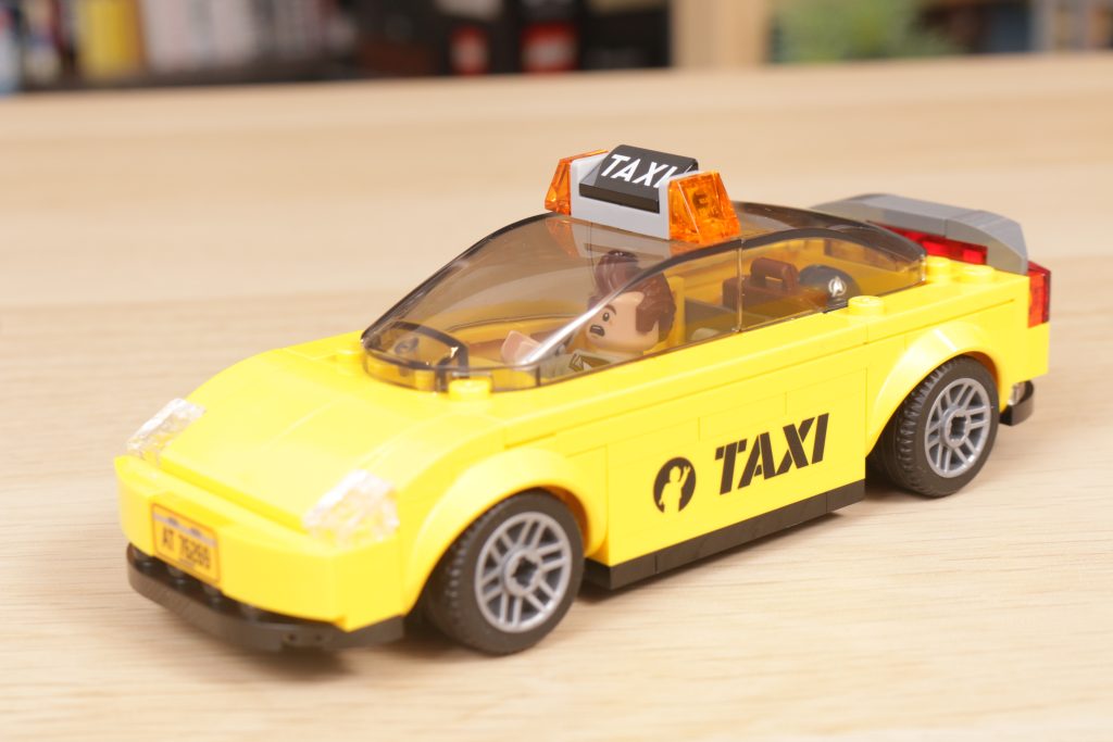 LEGO Marvel 5008076 Taxi 76269 Avengers Tower gift with purchase review 6 1024x683